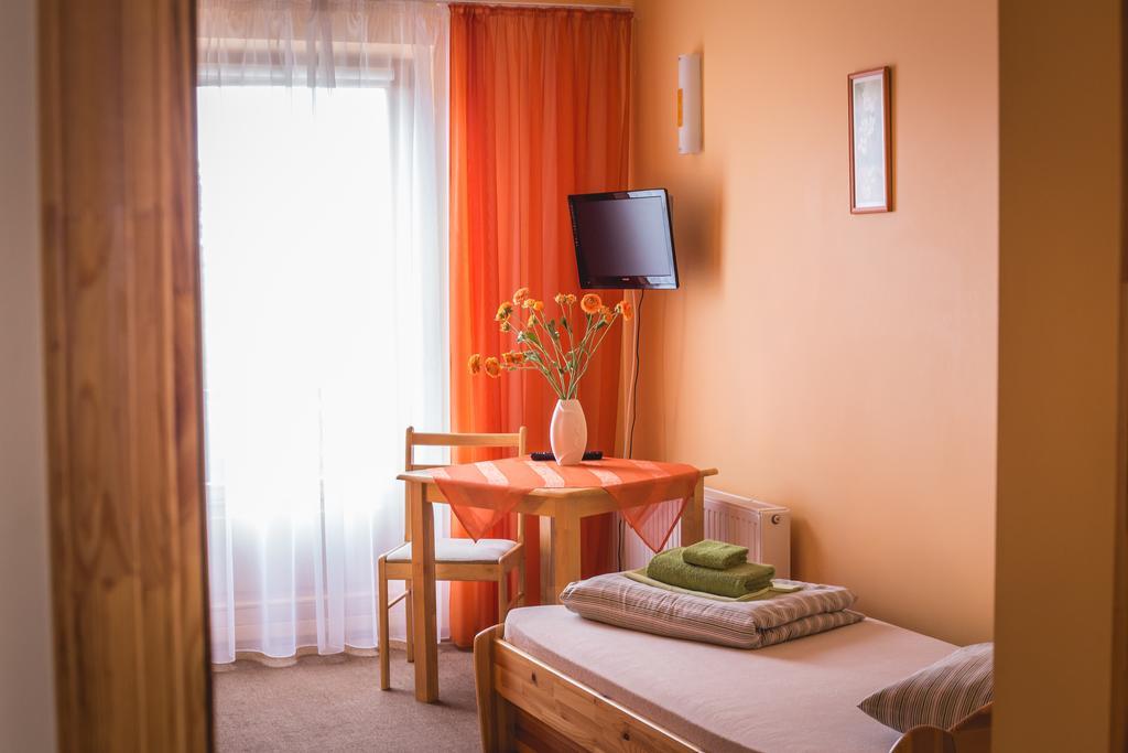 Viesu Maja Janis Hotel Madona Ngoại thất bức ảnh