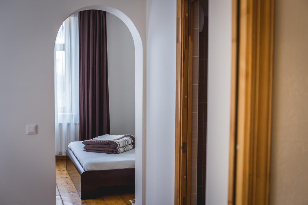 Viesu Maja Janis Hotel Madona Phòng bức ảnh