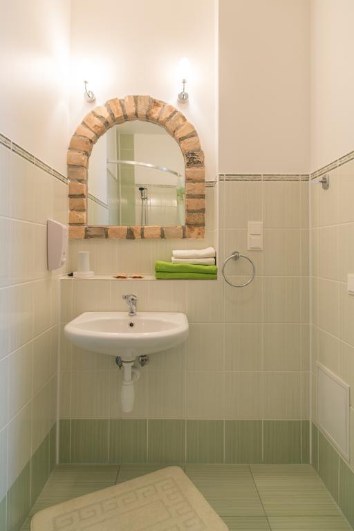 Viesu Maja Janis Hotel Madona Phòng bức ảnh