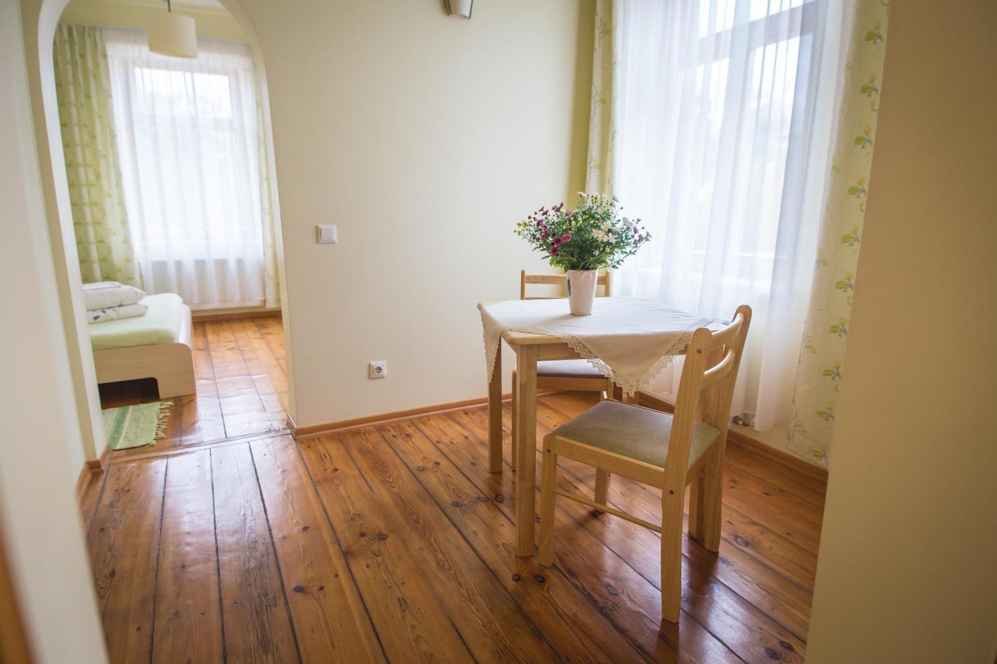 Viesu Maja Janis Hotel Madona Ngoại thất bức ảnh