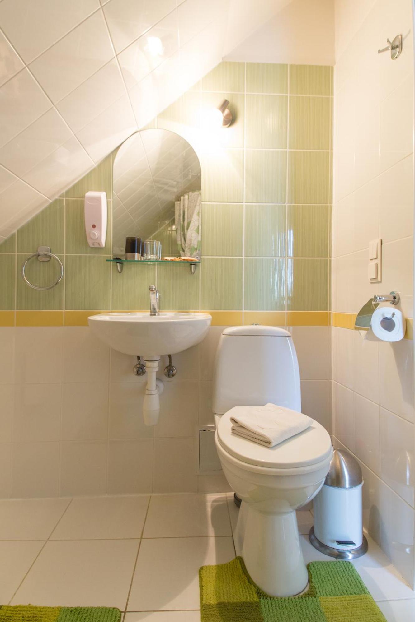 Viesu Maja Janis Hotel Madona Phòng bức ảnh