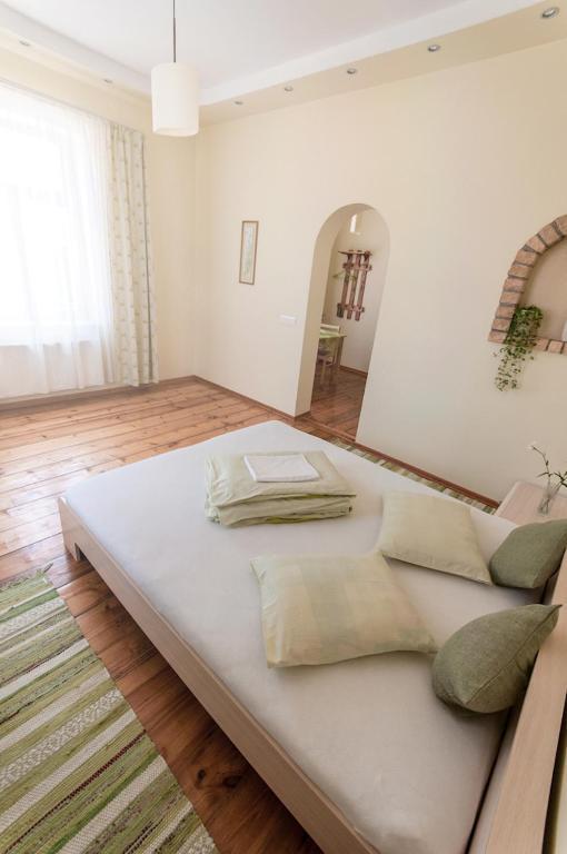 Viesu Maja Janis Hotel Madona Phòng bức ảnh