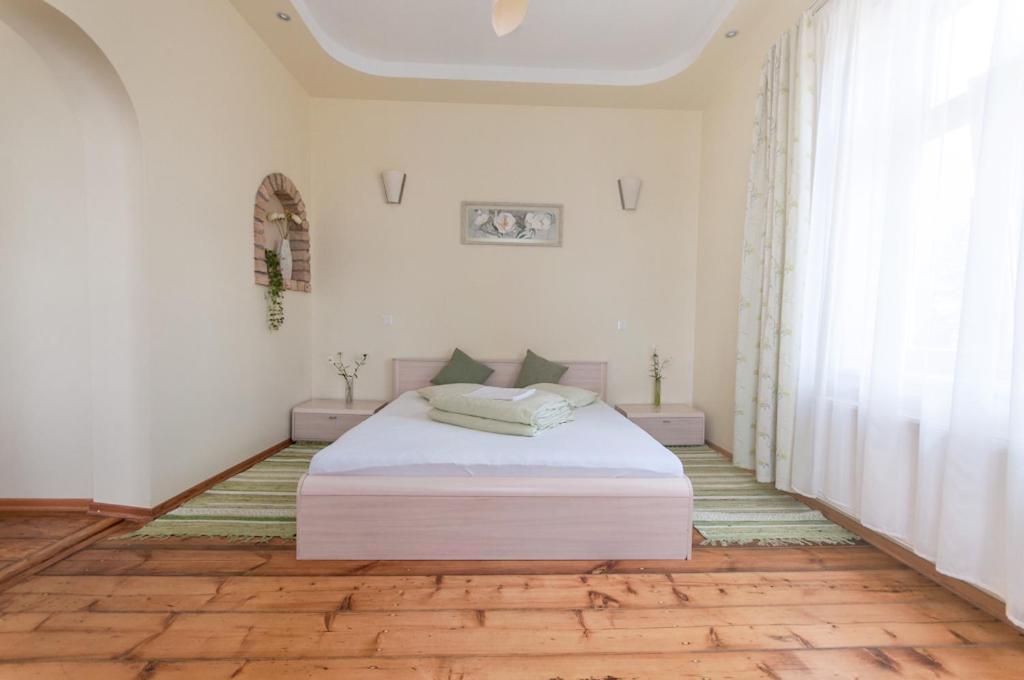 Viesu Maja Janis Hotel Madona Phòng bức ảnh